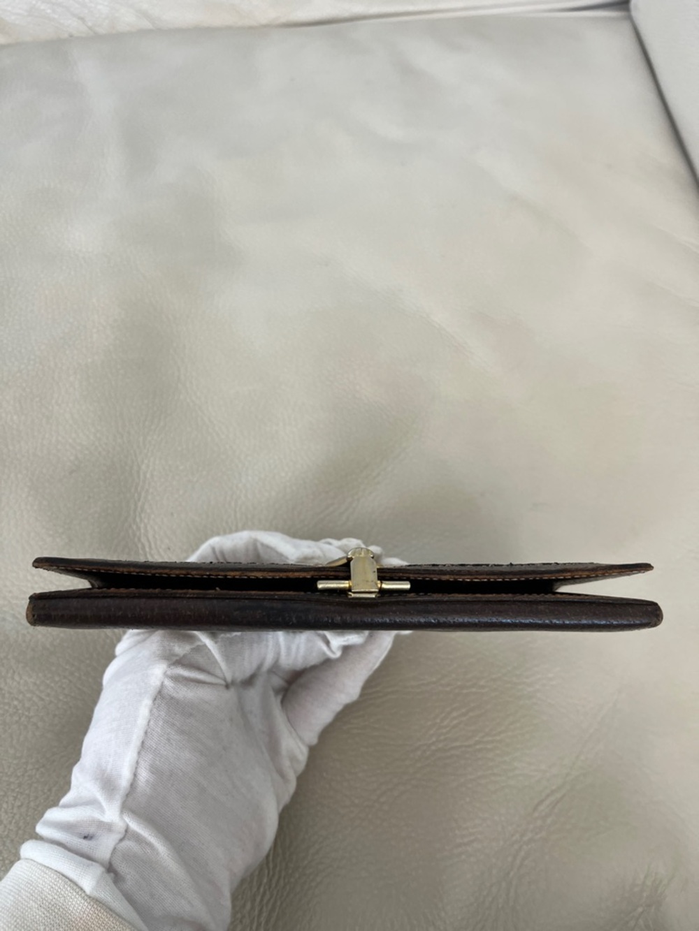 Gucci RARE Vintage Monogram Envelope Wallet with Hand Closure - Picture 12 of 13